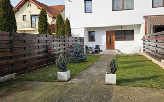 Apartament la casă I 3 camere I Curte proprie I C. Cisnădiei - Poză 1
