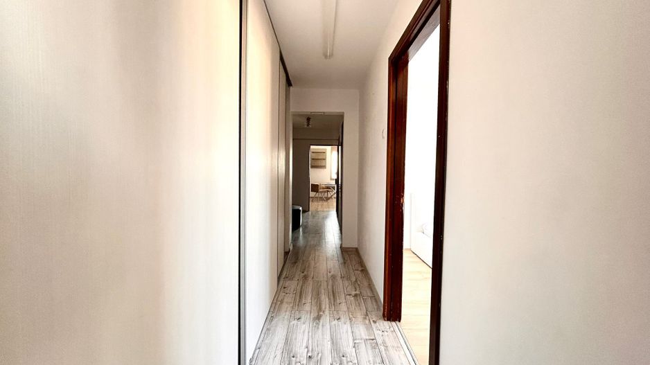 Apartament cu 3 camere decomandat cu panorama - Poză 4