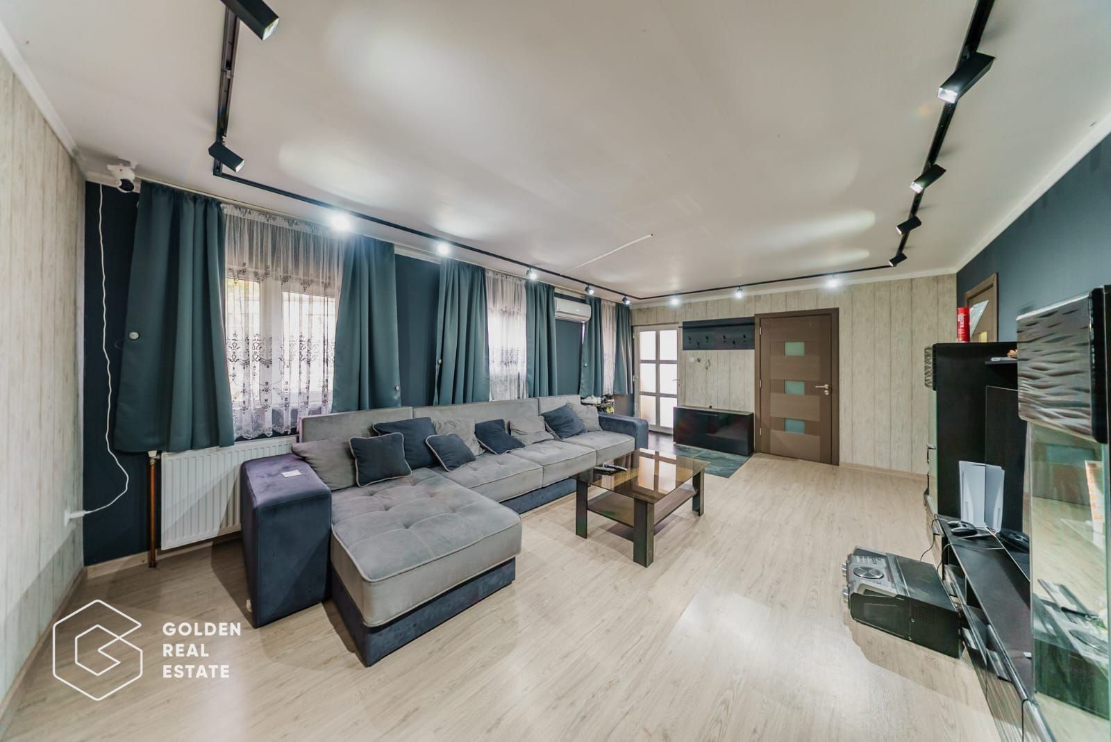 Casa ideala pt familie numeroasa sau spatiu de birouri, teren 908 mp, Gai - Poză 3