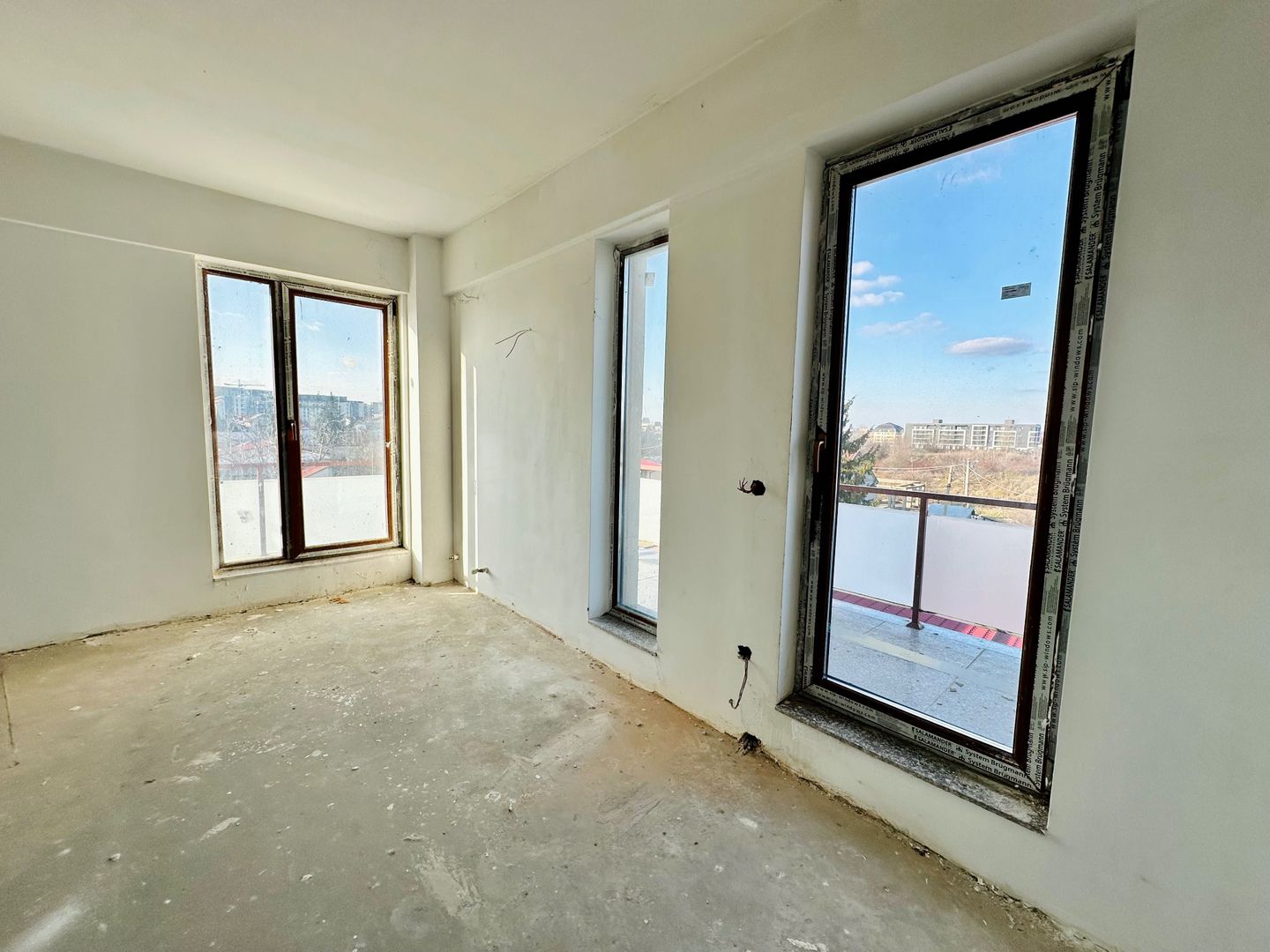 Apartament 2 camere Aviatiei, bloc 2016, terasă 13 mp, - Poză 1