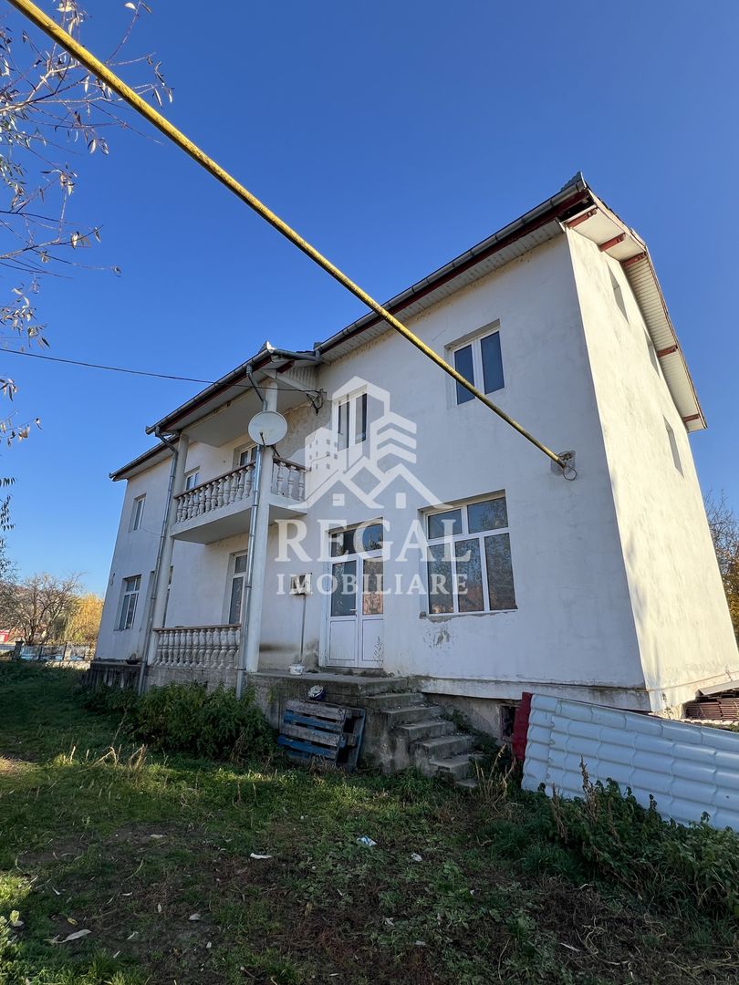 Casă de vânzare în sat Bos – oportunitate pentru locuință sau afacere - Poză 1