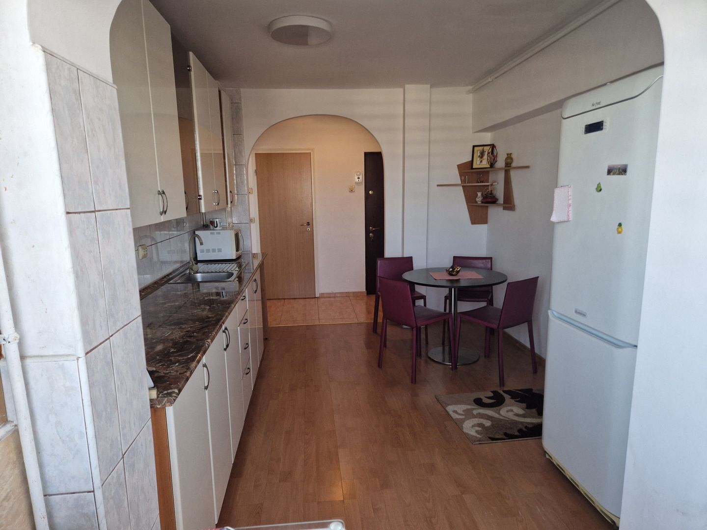Apartament confort 1 Central - Bd Garii,decomandat,disponibil imediat. - Poză 12