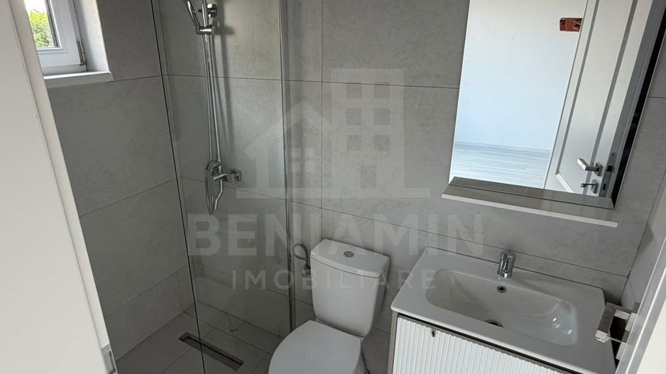 Casa-3 Dormitore-3 bai-Teren 300mp-Damila str Ficusului-La cheie - Poză 9