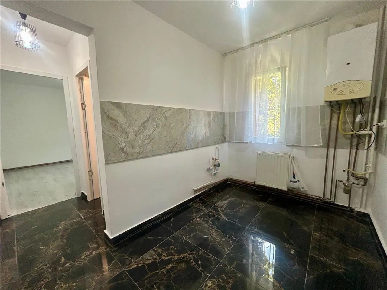Apartament 3 camere Dec 60 mp Tatarasi fara risc seismic 122500 euro - Poză 5