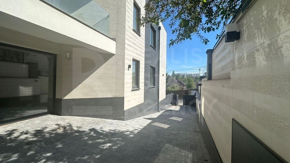 Vânzare, Towhouse 230 mp, str. MIhai Lomonosov, Centru - Poză 2