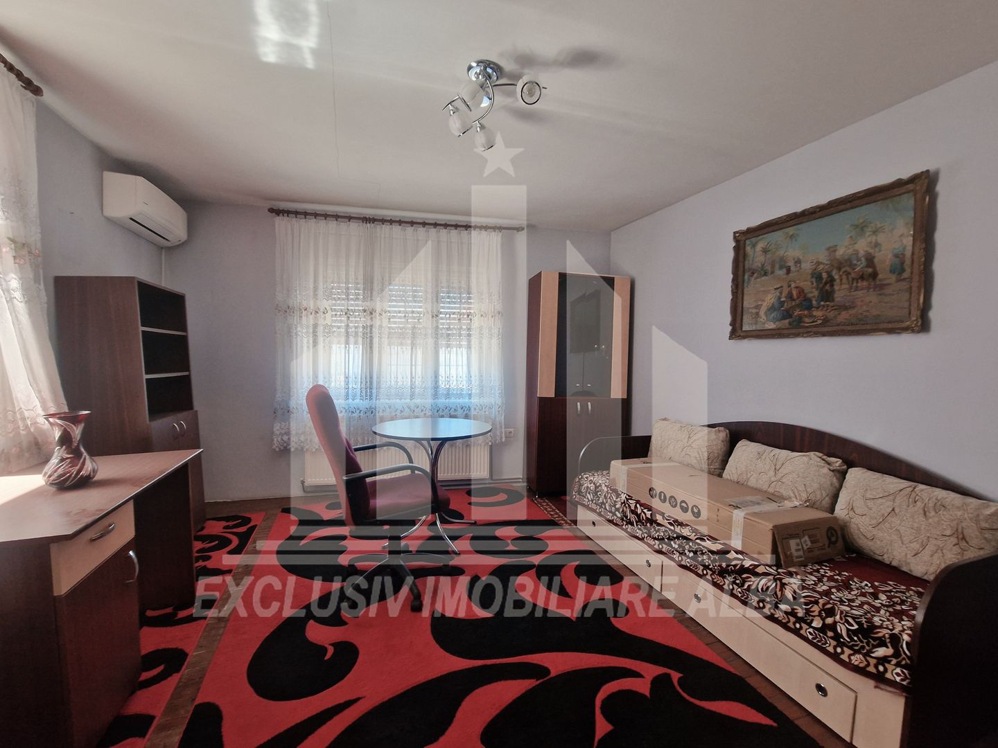 Casa individuala | 120mp | 600mp teren | Centru - Poză 1