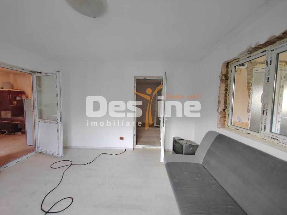 Casă cu teren generos în Dărmănești, DB– oportunitate pentru locuit/investitie - Poză 8