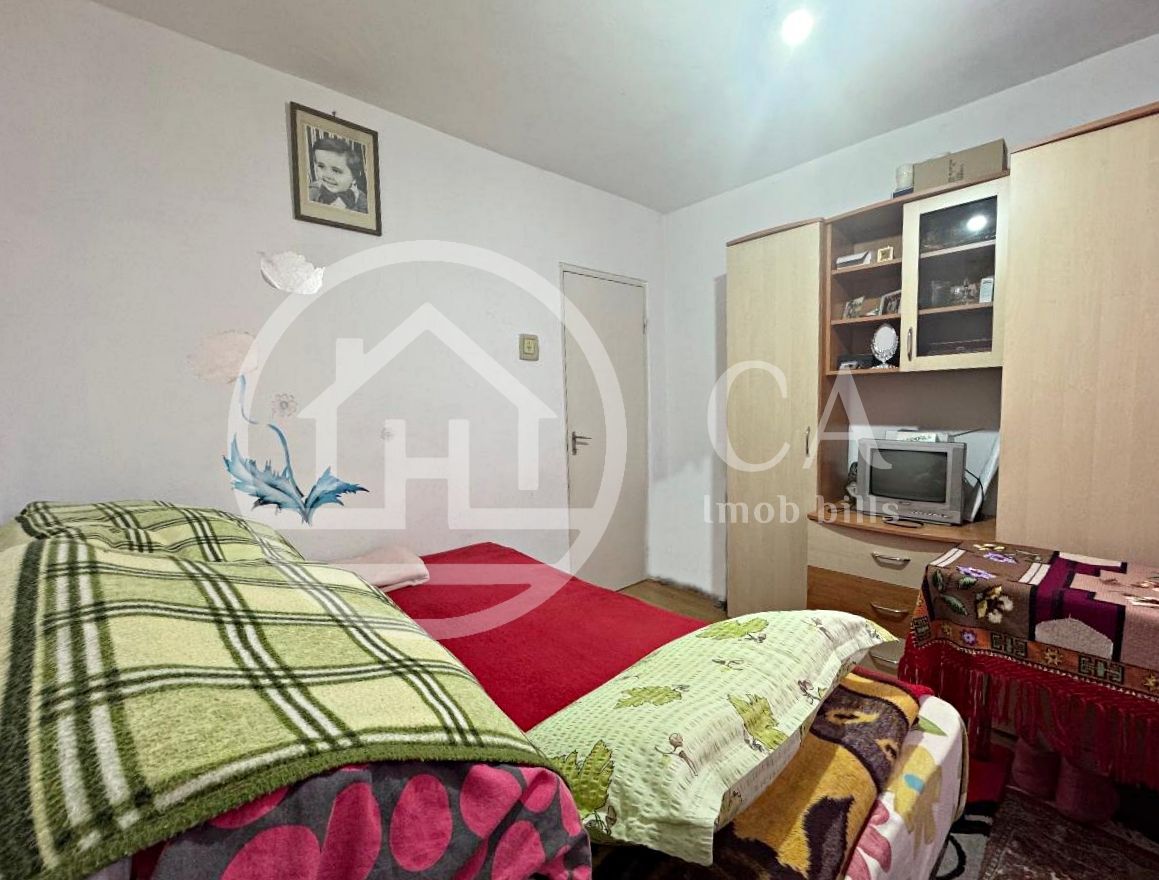 Apartament cu 2 camere de vânzare în zona Parcului 22 Decembrie Oradea - Poză 2