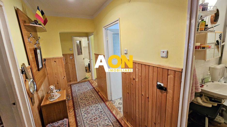 Apartament 3 camere, 2 bai, etaj 2, Cetate, zona Scolii Mihai Eminescu - Poză 4