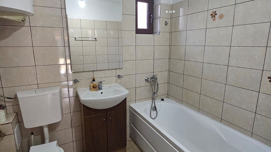 Casa si teren 3500 mp, Stefanesti - Golesti - Poză 10