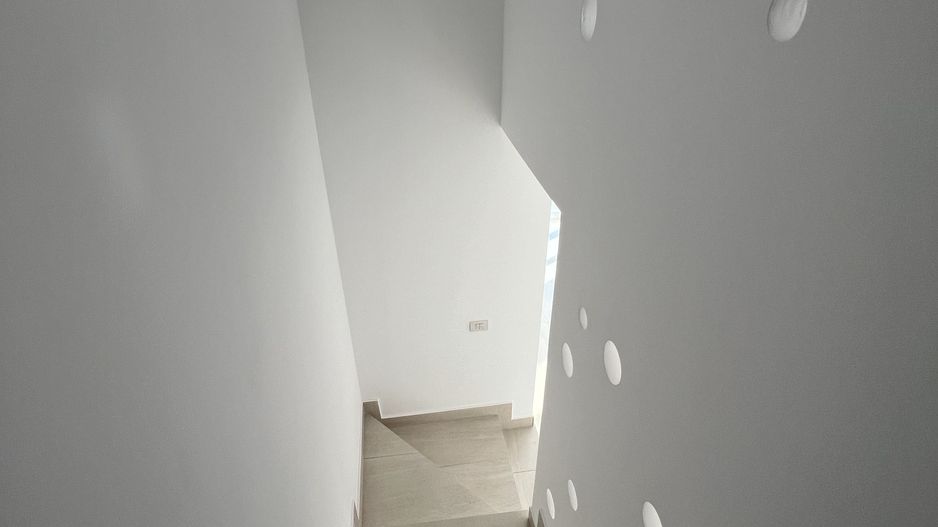 vila individuala P+M spatioasa - pret bun - Poză 12