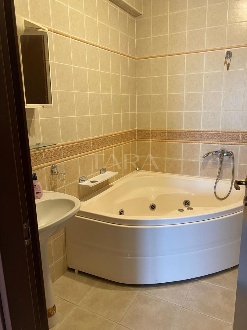 Apartament spațios de 2 camere, terasă, Grand Hotel Italia. - Poză 4