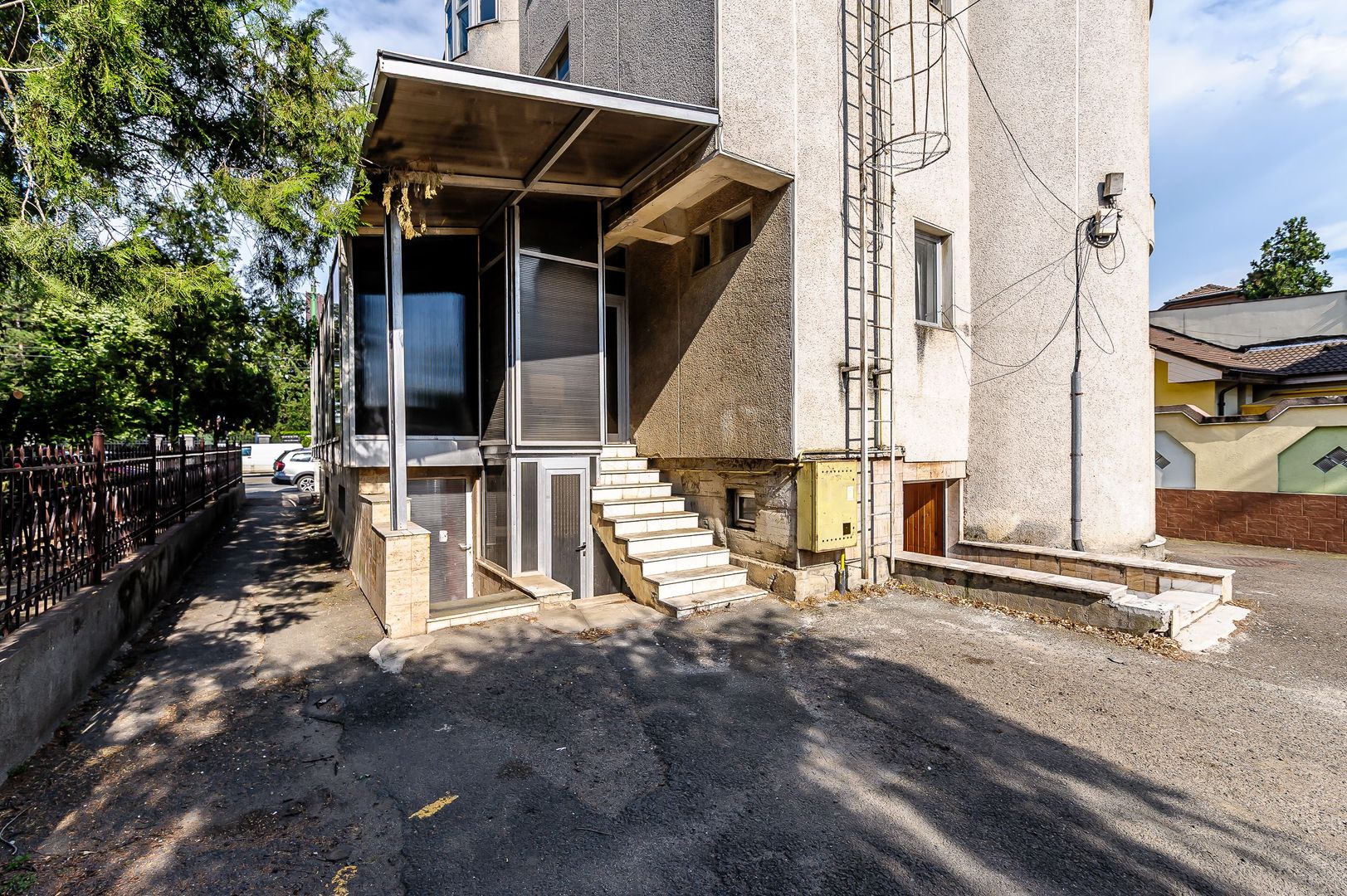 Imobil versatil, ideal pentru investiție, zonă cu trafic intens, Arad - Poză 7