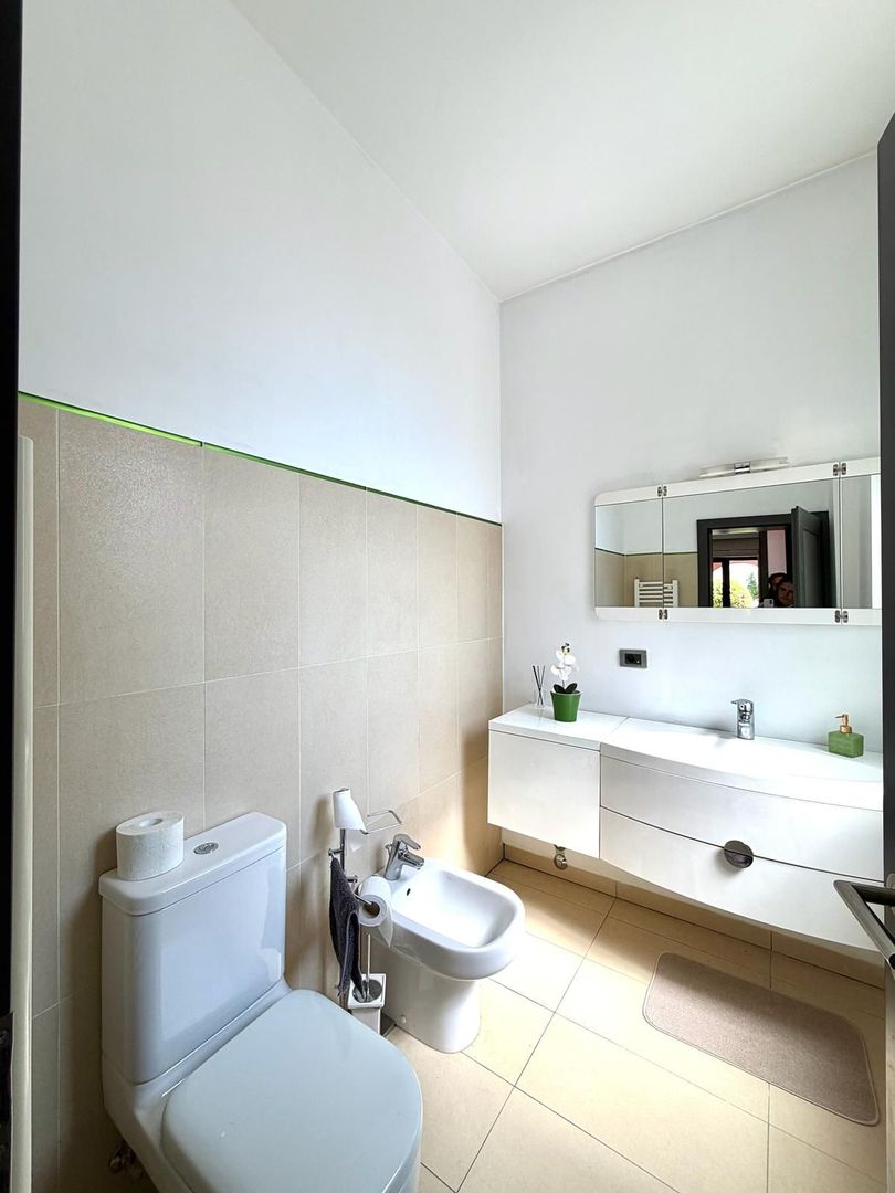 Vila cu 4 camere cu lift, jacuzzi și terasă panoramică tip penthouse - Poză 7