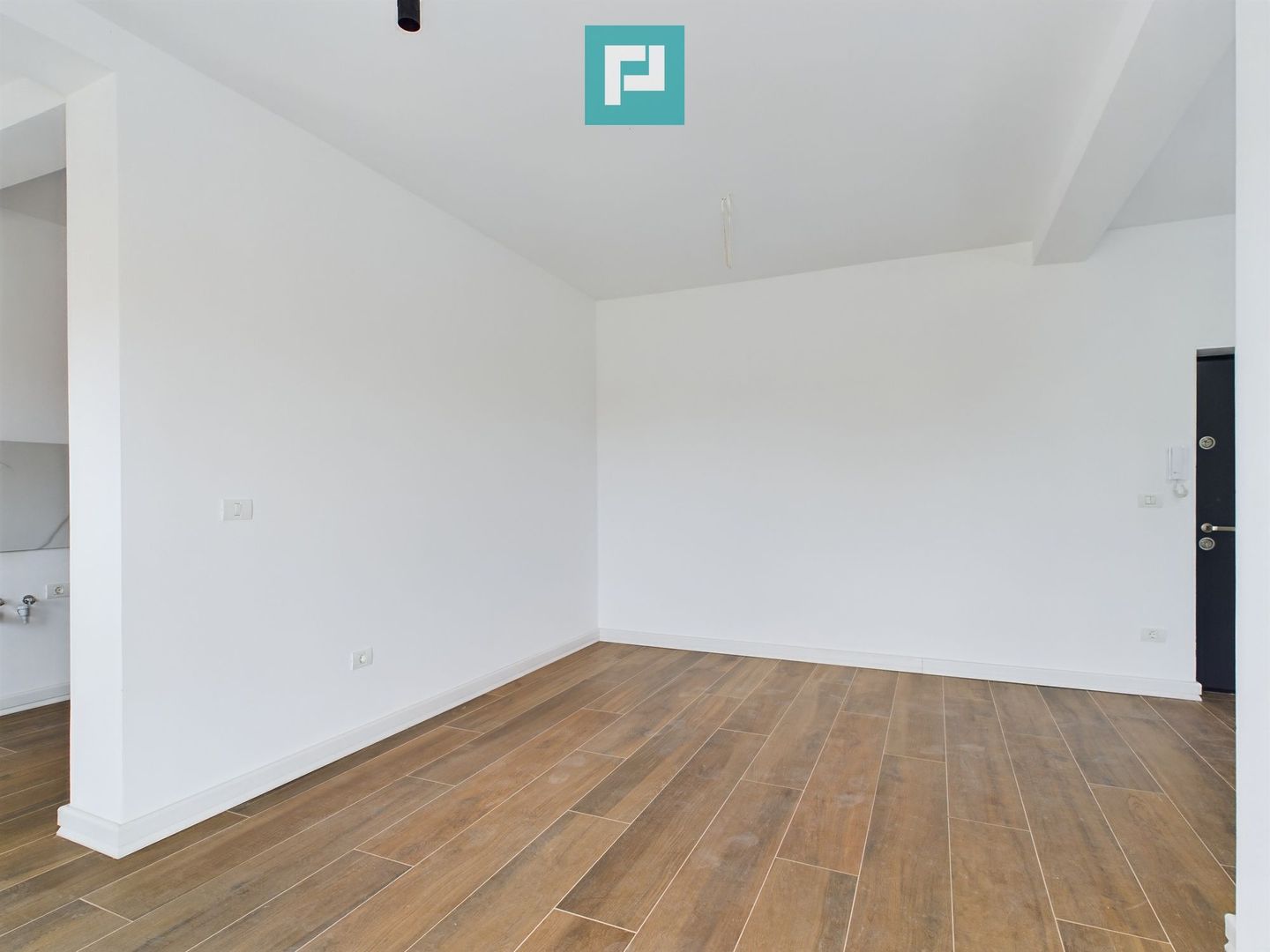 Apartament 1 cameră și dormitor separat, Torontal - Poză 8