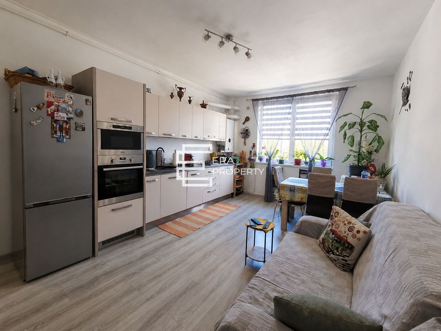 Apartament 3 camere - etaj 2- 54mp- Selimbar zona Profi - Poză 1