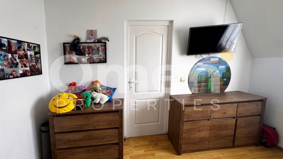 Apartament 4 camere decomandat 76,86mp, mansardă + pod + 2 parcări - Poză 4
