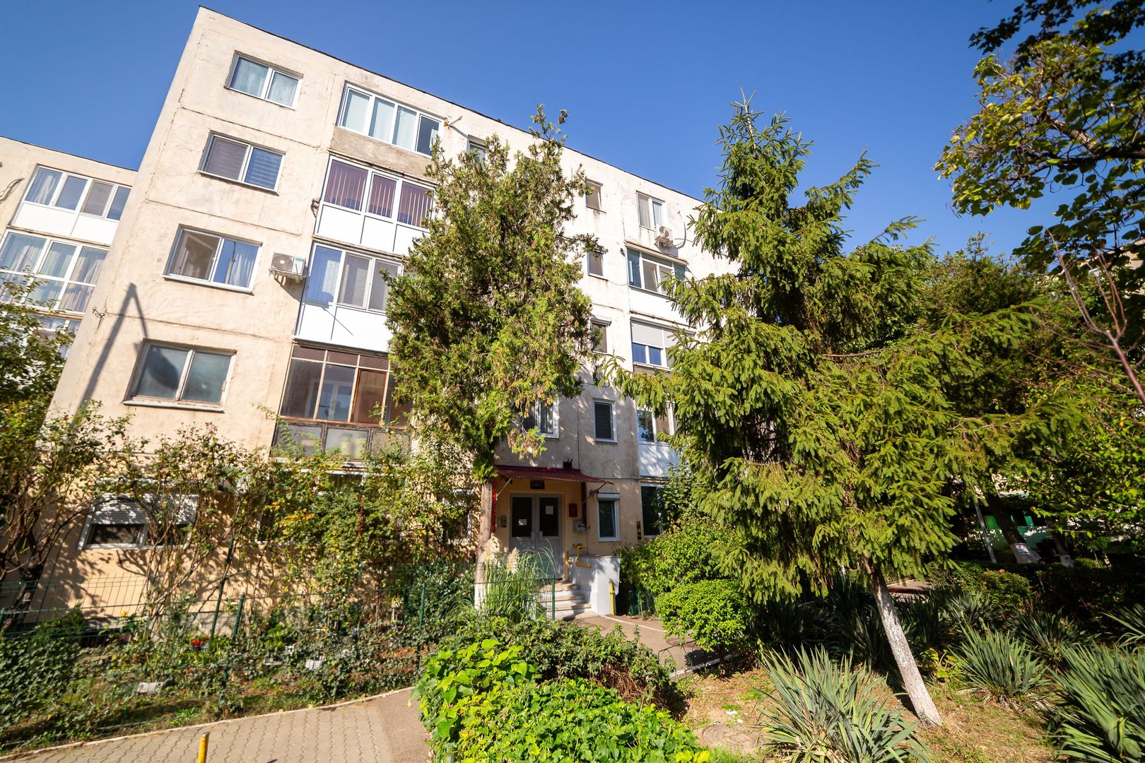 VANDUT! Apartament 2 camere etaj 1 - Aurel Vlaicu Comision 0% - Poză 8