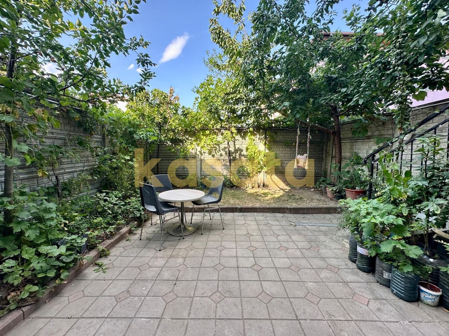 Oportunitate Rară | Apartament de 4 camere cu curte | Damaroaia - Poză 10