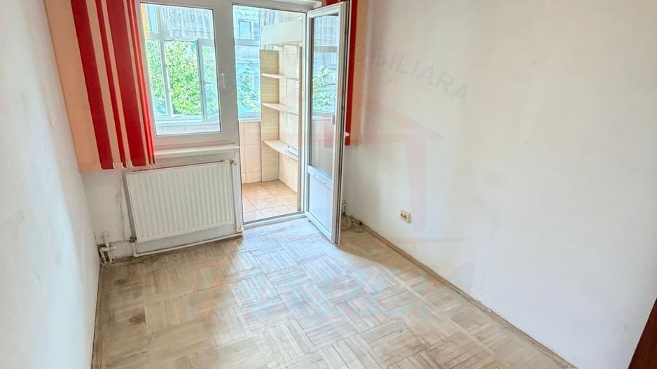 APARTAMENT CU 2 CAMERE DE VÂNZARE | MICRO 40 | ETAJ 4| PRET 41.900 EUR - Poză 2
