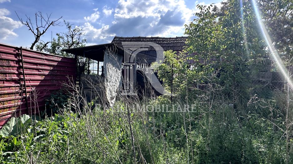 Casa cu anexe si pivniță | Teren intravilan generos | Sannicolau Roman - Poză 24