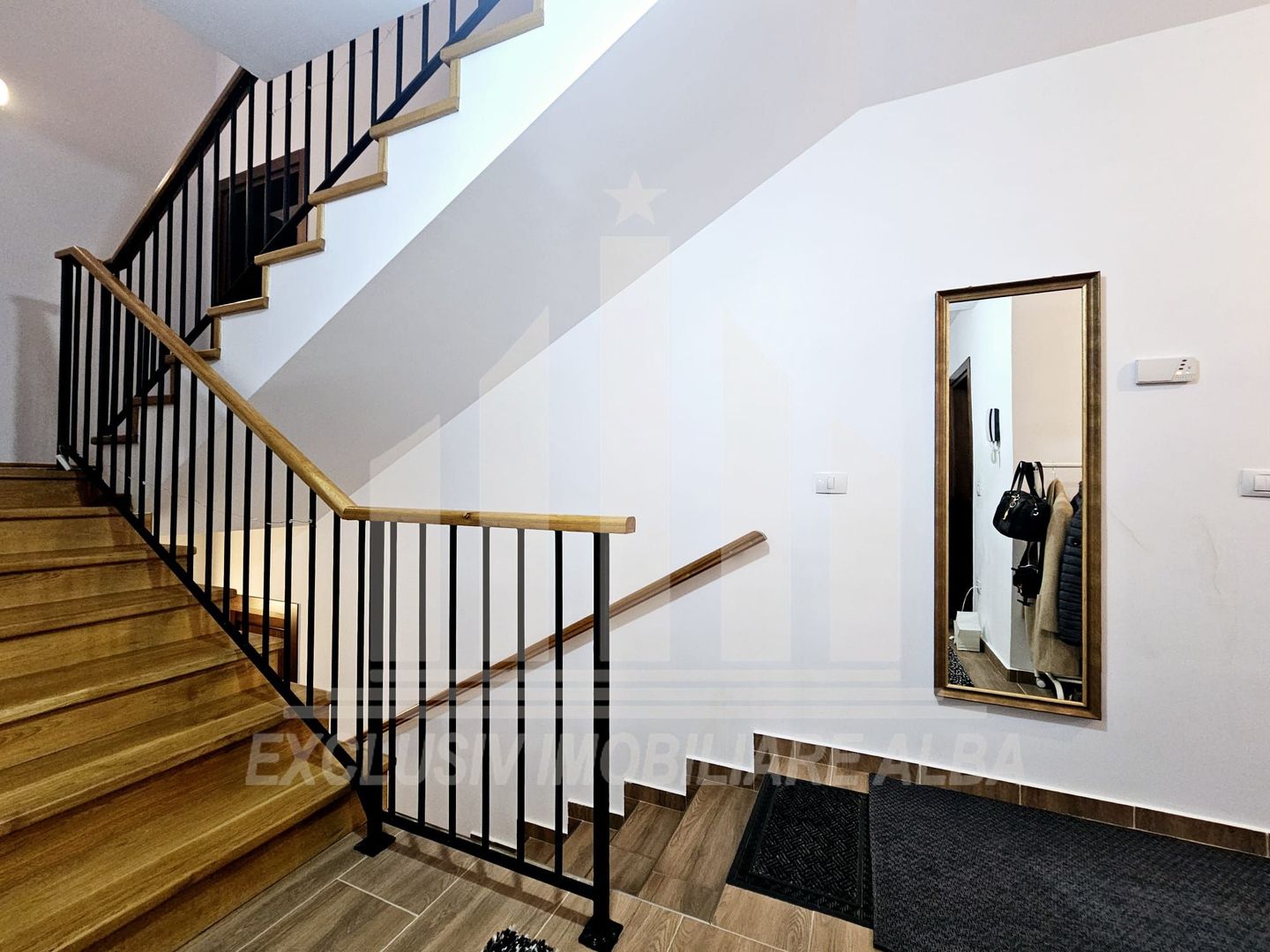 Casa in regim cuplat, Cetate - Poză 6