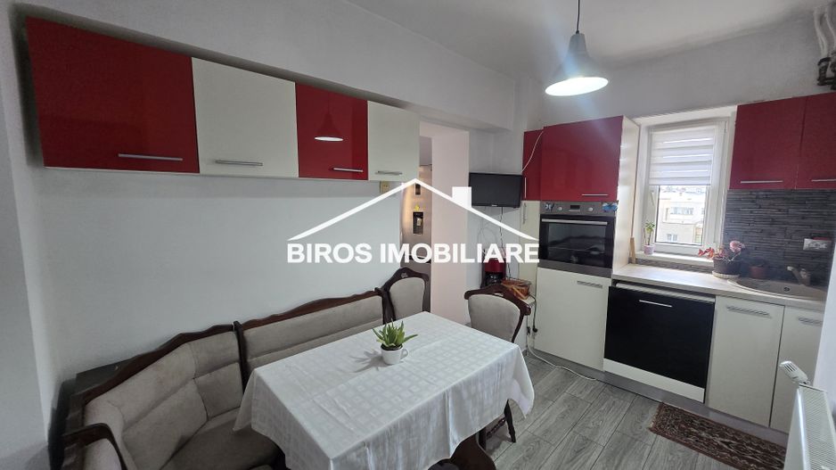 3 camere Calea Bucuresti - Vodafone - Poză 5