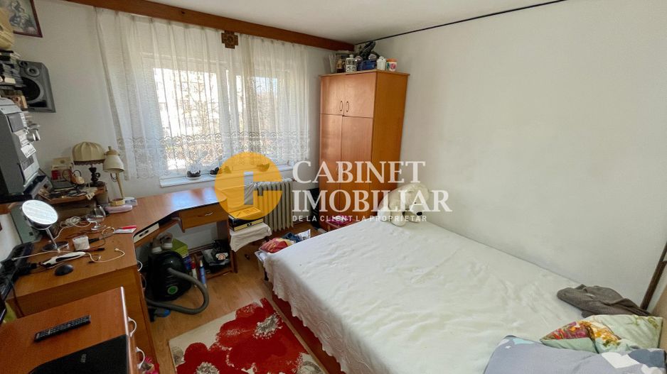 Alexandru/Zimbru - 3 Camere - Etaj 2 - Bloc dupa 1977 - Poză 3