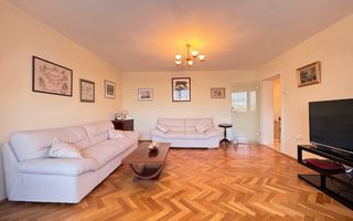 Apartament spatios cu 4 camere si garaj | Spitalul Judetean - Poză 1