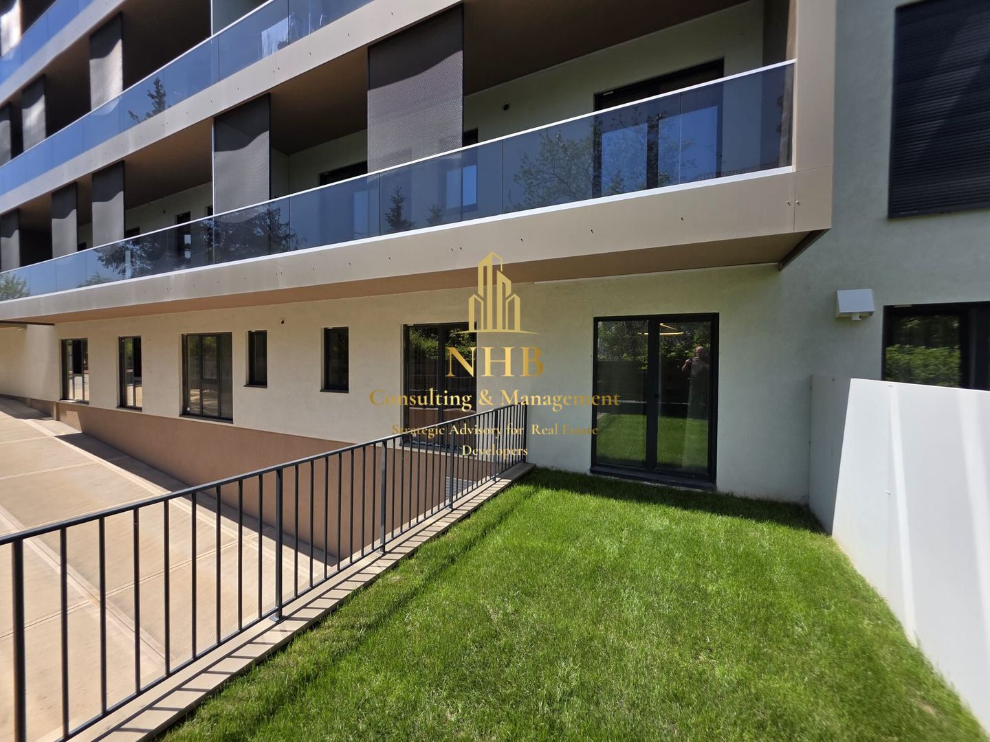 Apartament de vanzare - 3 camere + gradina -Grand Pipera Residence-PISCINA - Poză 2