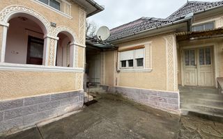 Casa tradițională la țară - Poză 1