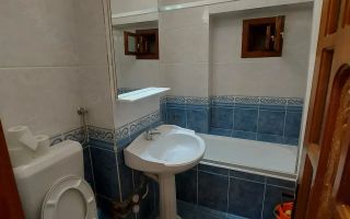Inchiriez 3 camere decomandate zona Complex - Poză 4