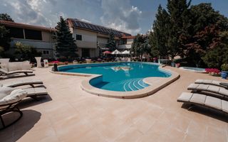 Resedinta premium| Teren de tenis | Piscină încălzită | Infrastructură completă! - Poză 5