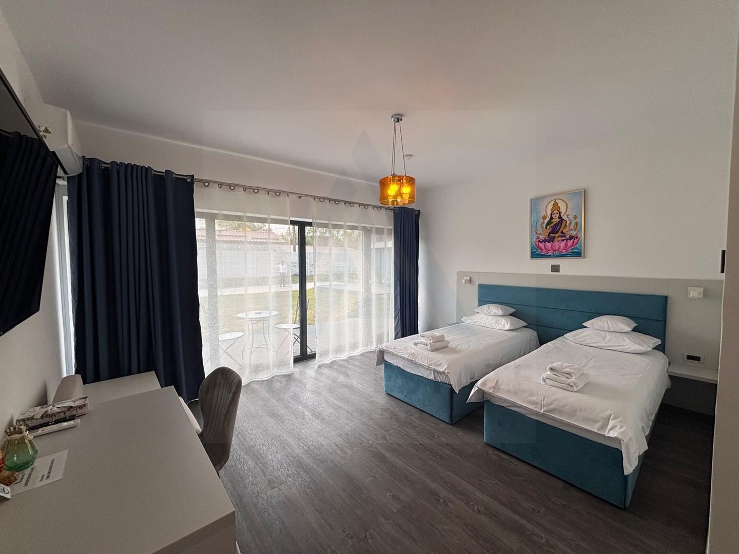 Pensiune PREMIUM 10 camere și Casă Individuală Valea Avrigului 4.600mp - Poză 11