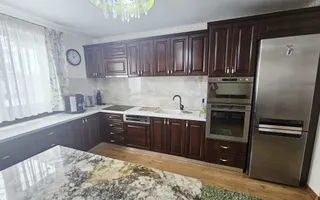 Vilă premium în Strejnicu | 8 camere | 345 mp utili | teren 595 mp - Poză 30