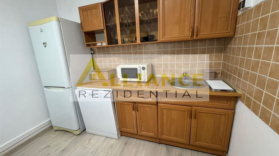 Apartament 2 camere de vanzare - Poză 3