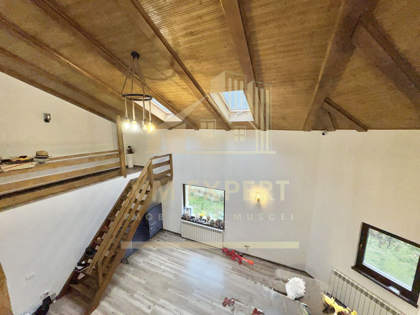 CASĂ 5 CAMERE 252 MP TEREN 1362 MP DRAGOSLAVELE ARGEȘ - Poză 5