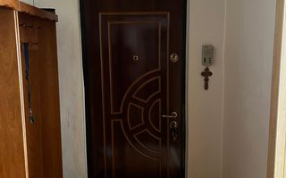 Apartament cu 4 camere, 80 mp utili la etajul 1 chiar in Calea Lipovei - Poză 4