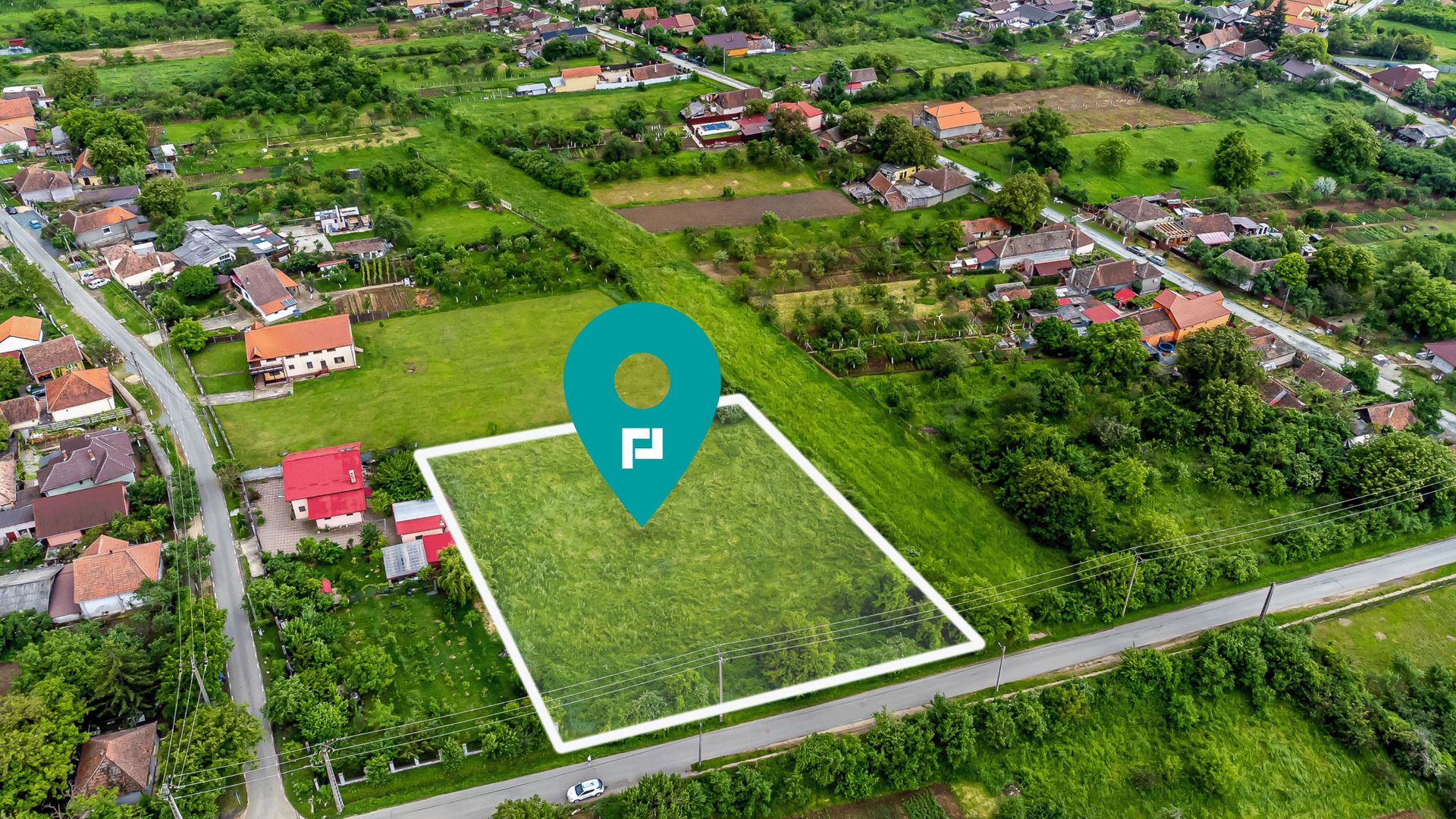 Teren intravilan de vânzare 1921 mp în Ghioroc - Poză 1