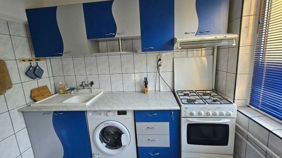 Particular - oferta ap 2 camere decomandat metrou Bucur Obor bloc reabilitat - Poză 6