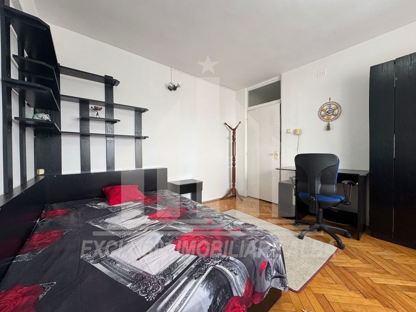 Garsoniera decomandata de inchiriat, Cetate - M-uri - Poză 1