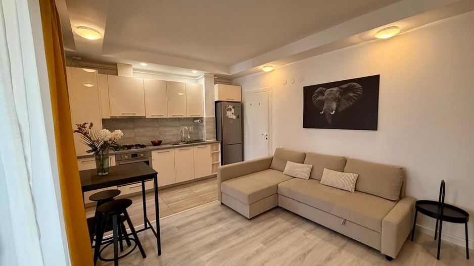 COSMOPOLIS - Apartament cu 3 camere si gradina, mobilat si utilat. - Poză 2