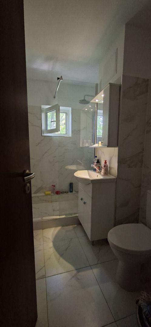 Apartament decomandat 3 camere - zona Torontalului - Poză 17