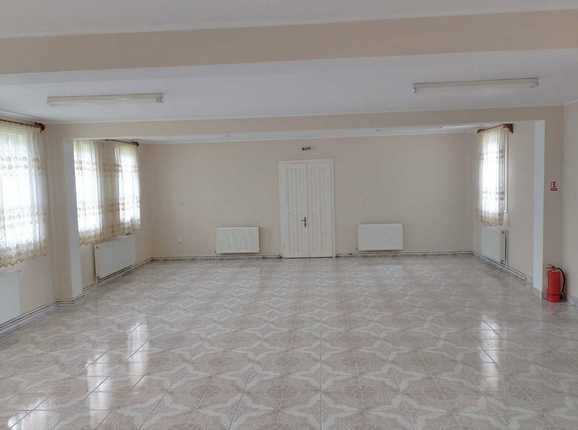 Vand casa in Acas judetul Satu Mare 136 mp si teren 710 mp - Poză 3