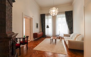 Apartament deosebit cu 4 camere in centrul orasului Cluj Napoca - Poză 3