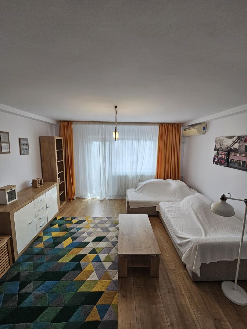 proximitate metrou , renovat + mobilat - Poză 4