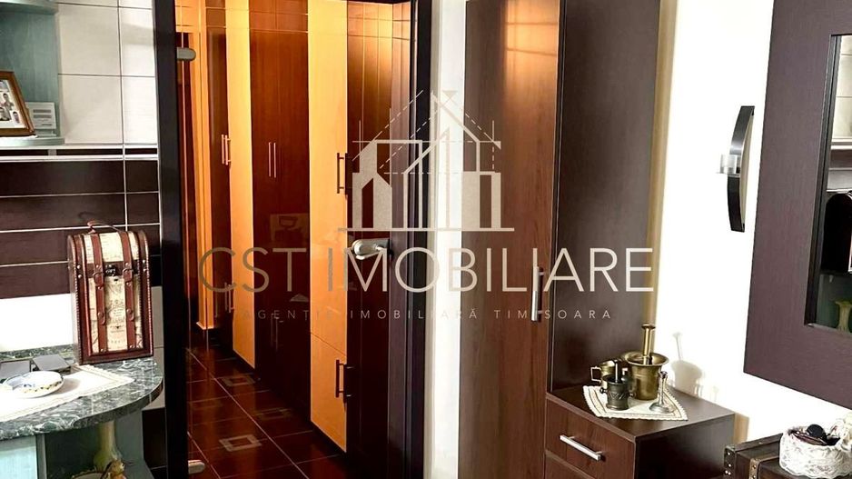 apartament cu 3 camere, in zona Aradului – Centrala Proprie - Acoperis - Poză 7