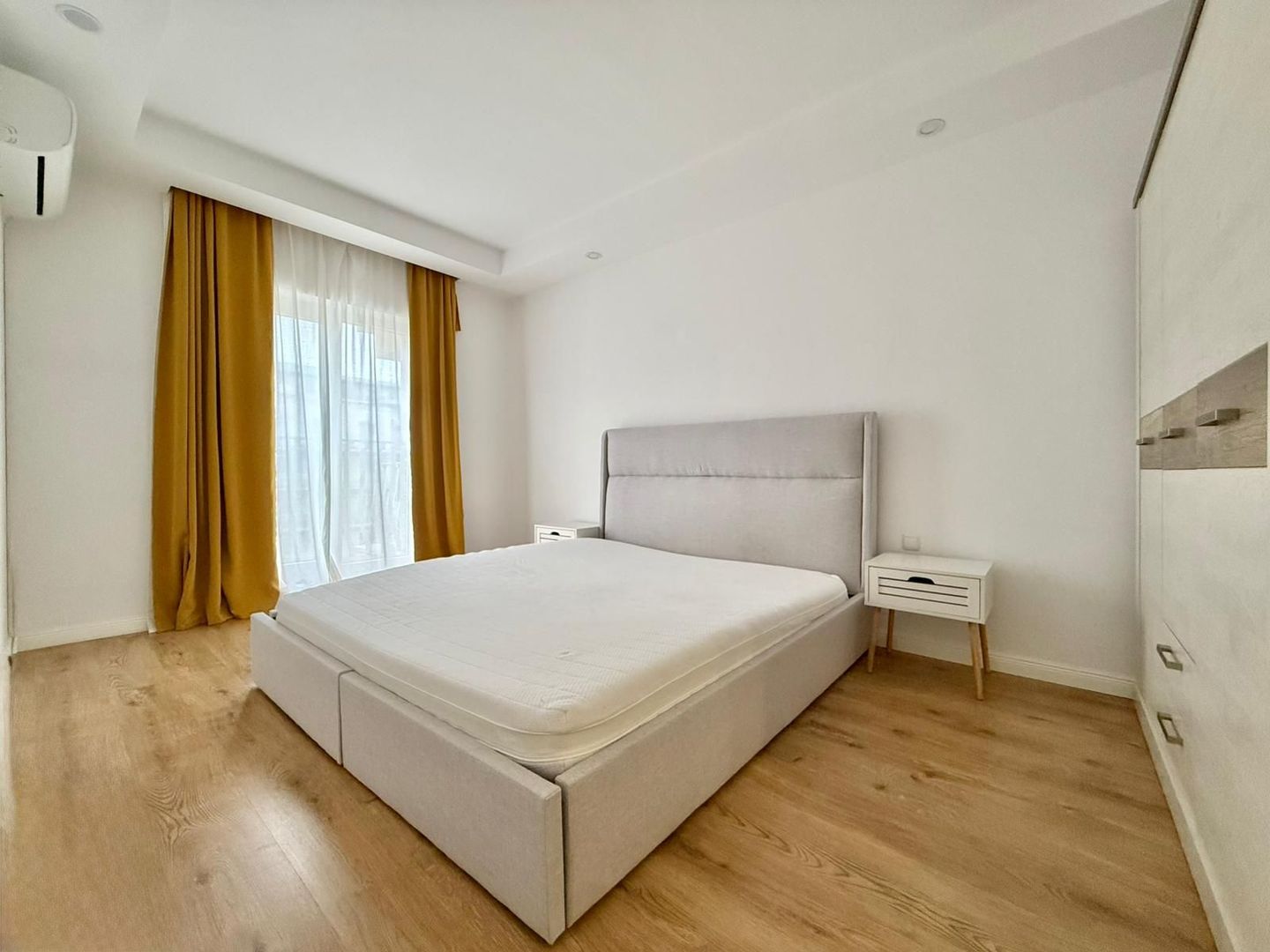 COSMOPOLIS - Apartament cu 3 camere, mobilat si utilat. - Poză 4