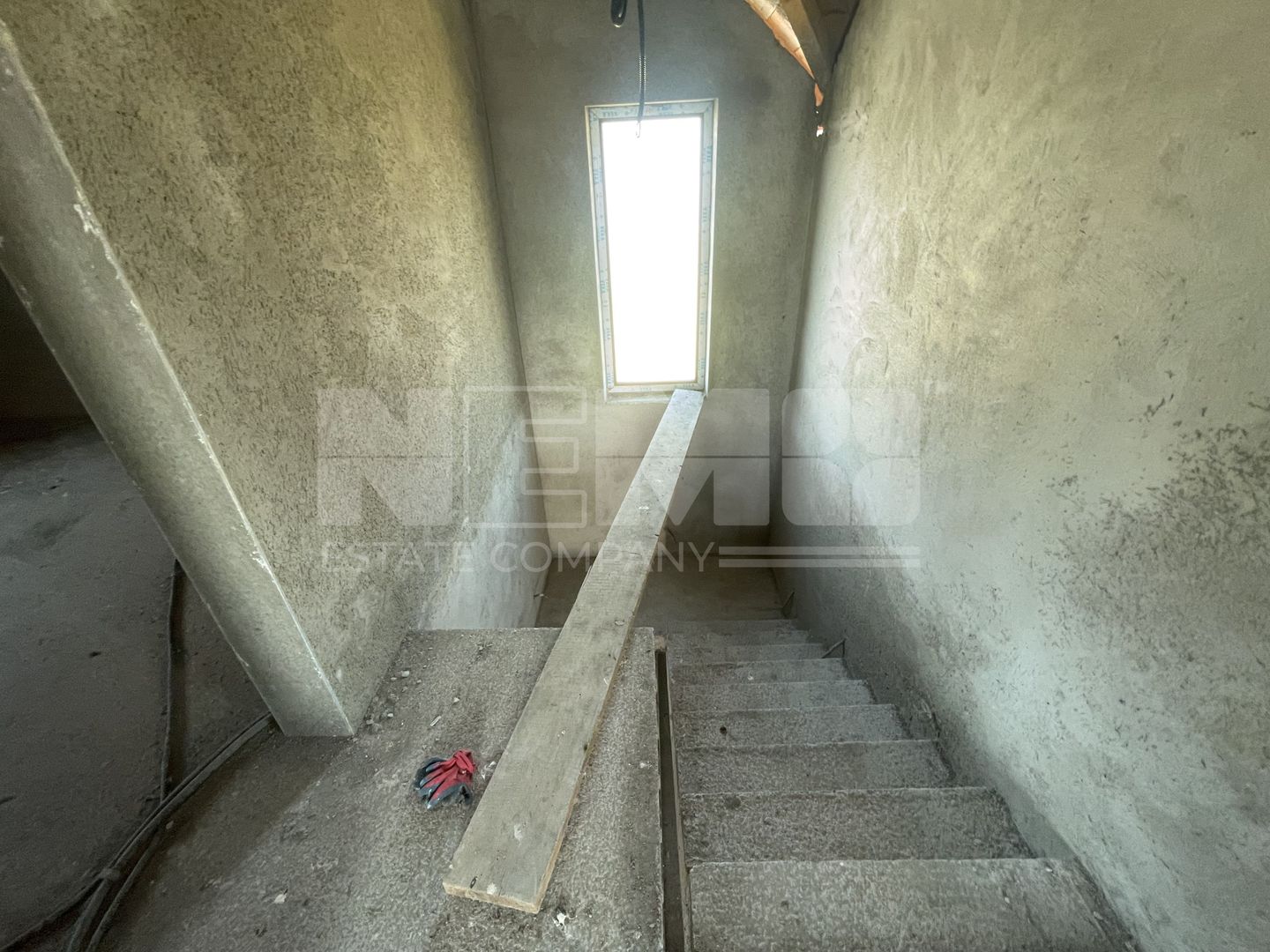 CASA LA ROSU DIN CARAMIDA + GARAJ I 12,5 ARI I VICOV DE SUS I - Poză 15