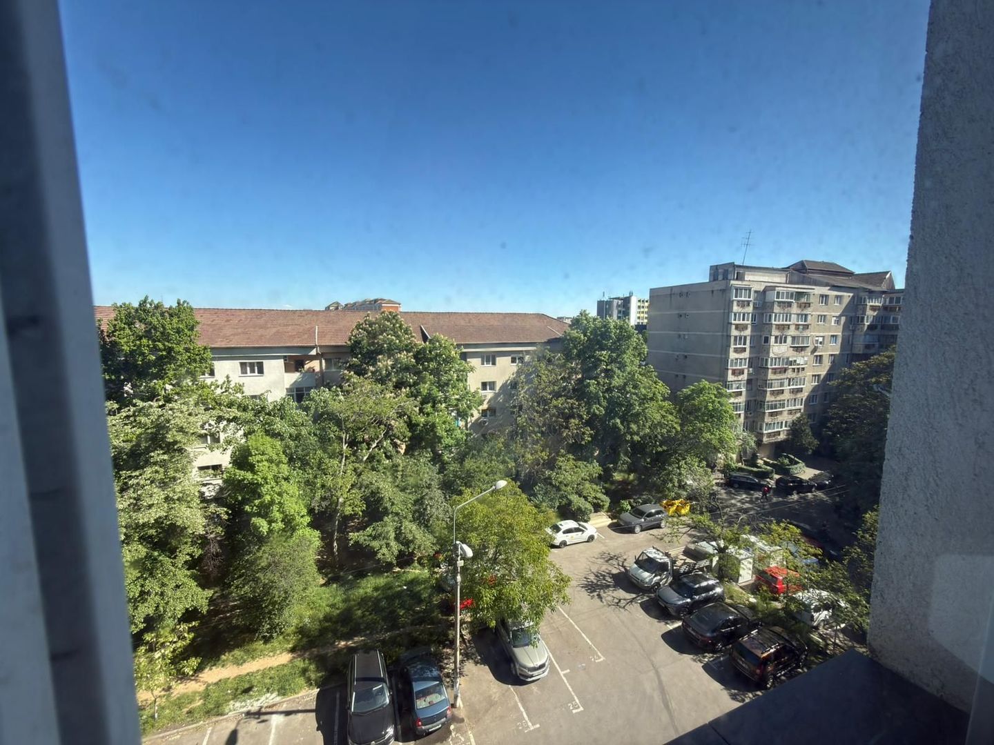 Ap 3 camere, decomandat,etaj 5 – zona Piața Rogerius.Pret 108.000 euro - Poză 4